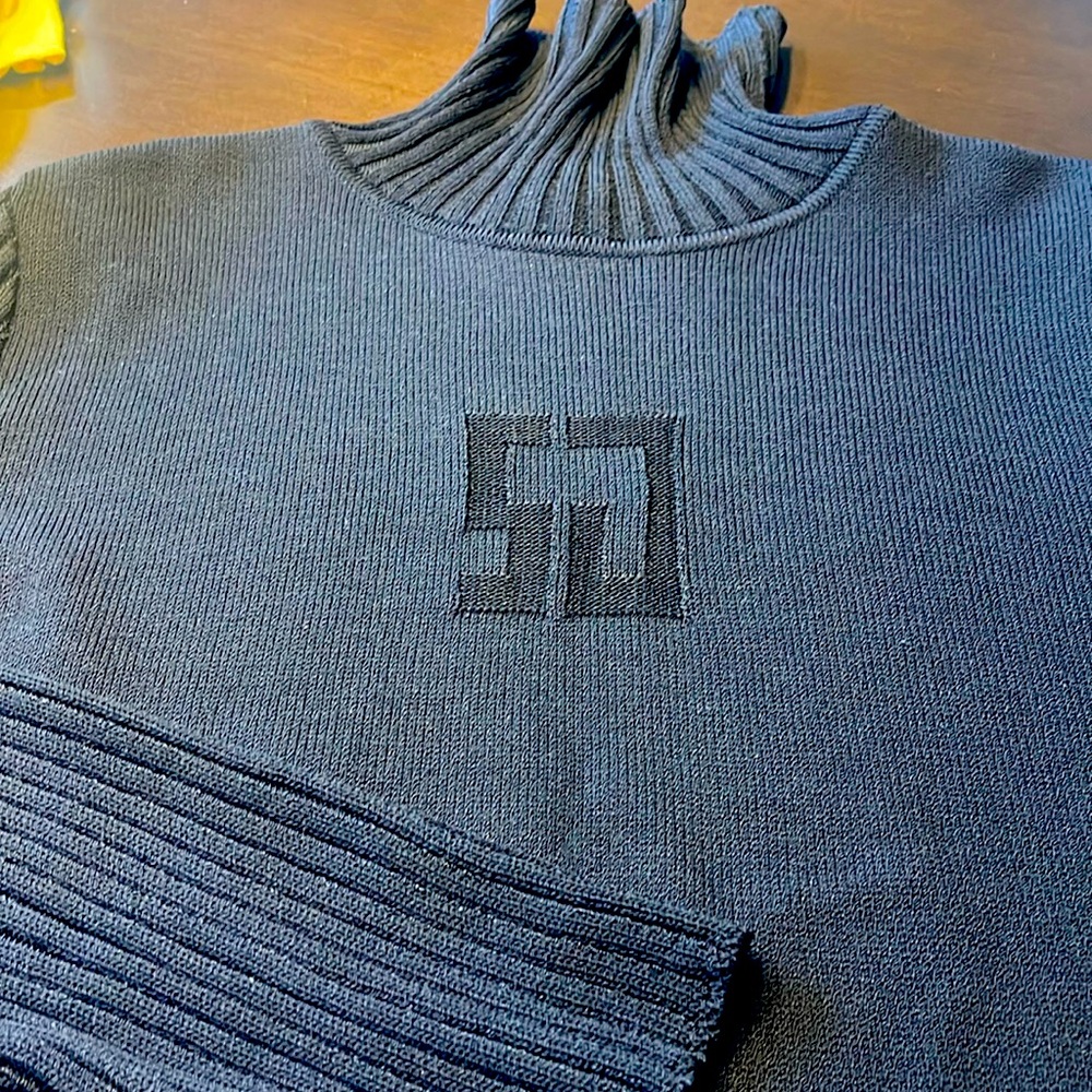 St. John modified cowl neck sweater-Large